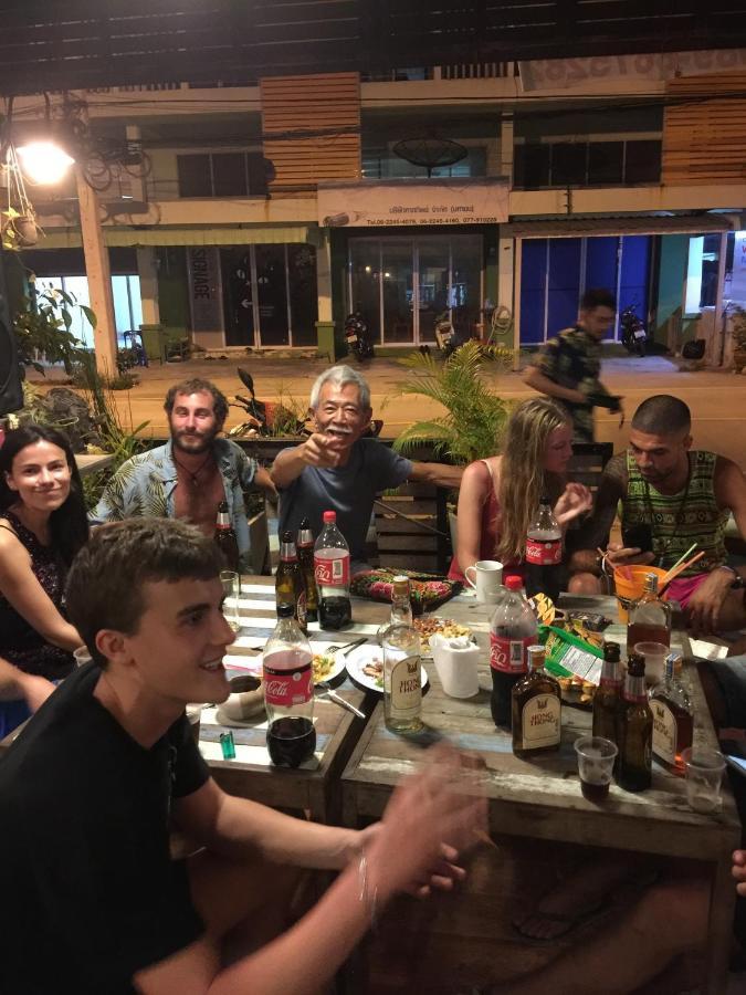Phangan Barsay Hostel Thongsala Dış mekan fotoğraf