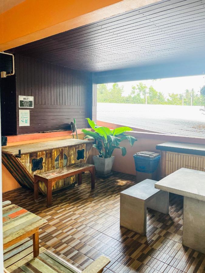 Phangan Barsay Hostel Thongsala Dış mekan fotoğraf