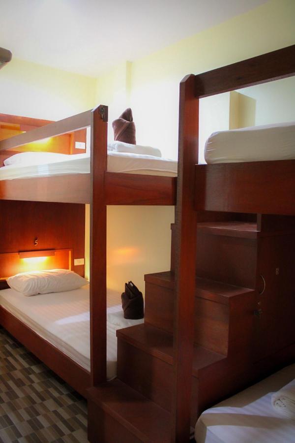 Phangan Barsay Hostel Thongsala Dış mekan fotoğraf